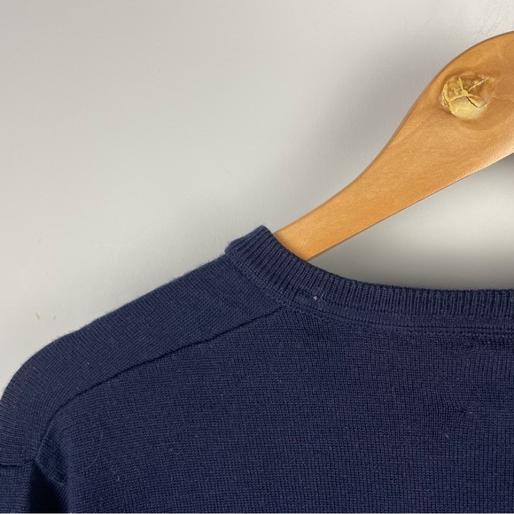 Gap V-Neck 100% Merino Wool Sweater - Small - Navy Blue - Picture 3 of 6